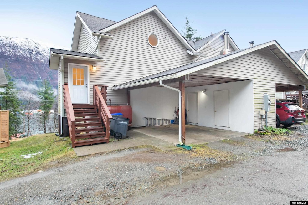 2185 Crow Hill Dr, Douglas, AK 99824 - photo 1