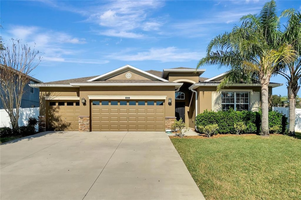 5221 Royce Dr, Mount Dora, FL 32757 - photo 1