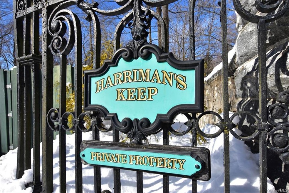 22 Harriman's Keep, Irvington, NY 10533 - photo 1