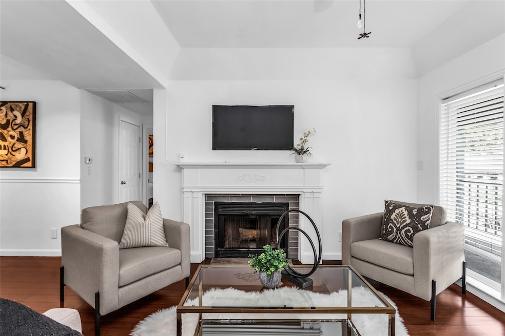 For Rent $1,800/month