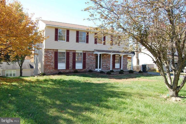 4405 Hillside Ct, Alexandria, VA 22306 - photo 1