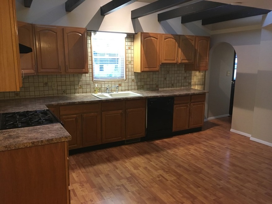 10 Spring St unit 10, Woburn, MA 01801 - photo 1