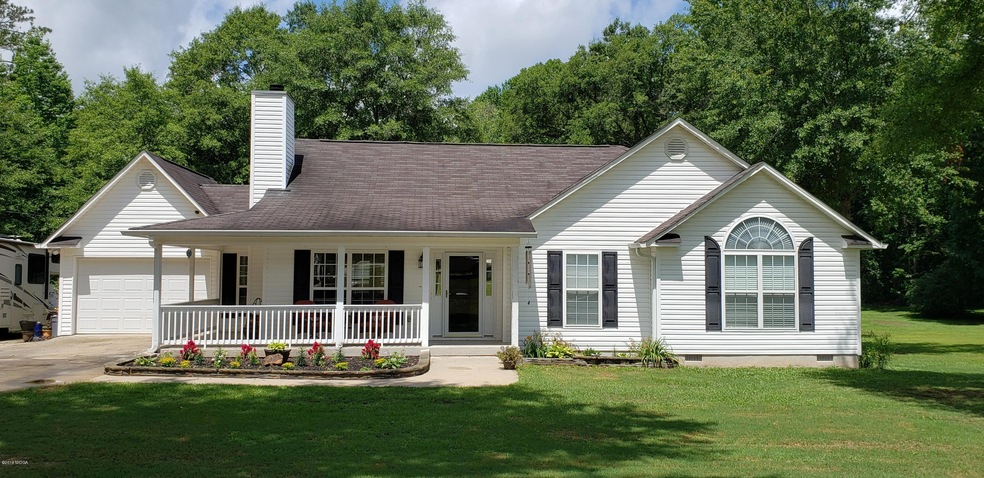 670 Chapman Rd, Macon, GA 31211 - photo 1