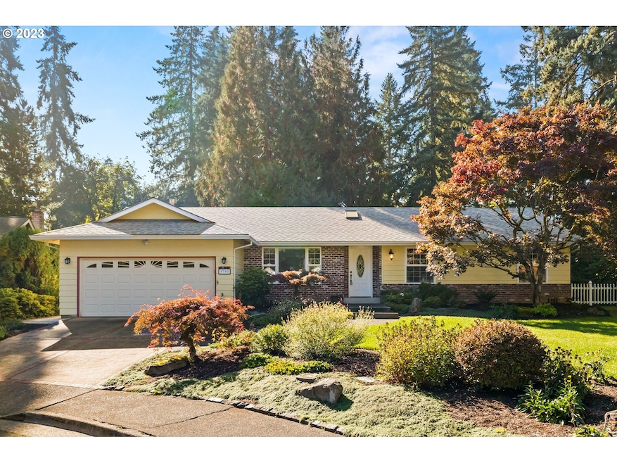 4740 Lamont Ct, Lake Oswego, OR 97035 - photo 1