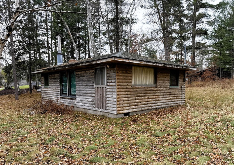 Pending $460,000 • Co-Listing Agent