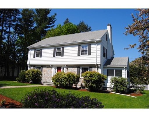 303 Common St unit 303, Belmont, MA 02478 - photo 1