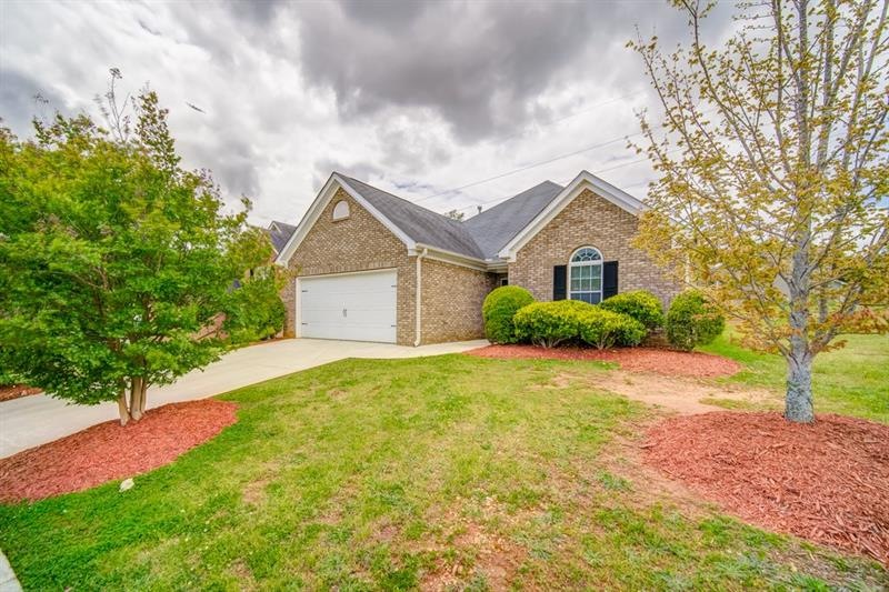 4164 Village Crossing Cir, Ellenwood, GA 30294 - photo 1