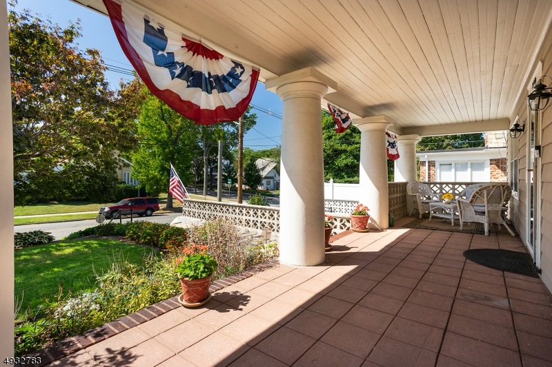 239 Elwood Ave E, Newark, NJ 07104 - photo 1