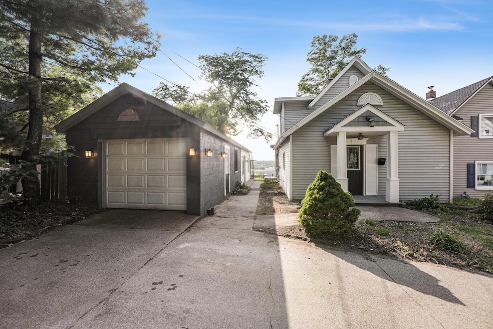 729 Fairview Ave NE, Grand Rapids, MI 49503 - photo 1