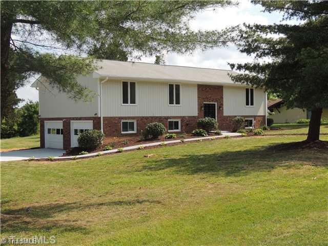 5201 Tarkington Dr, Greensboro, NC 27407 - photo 1