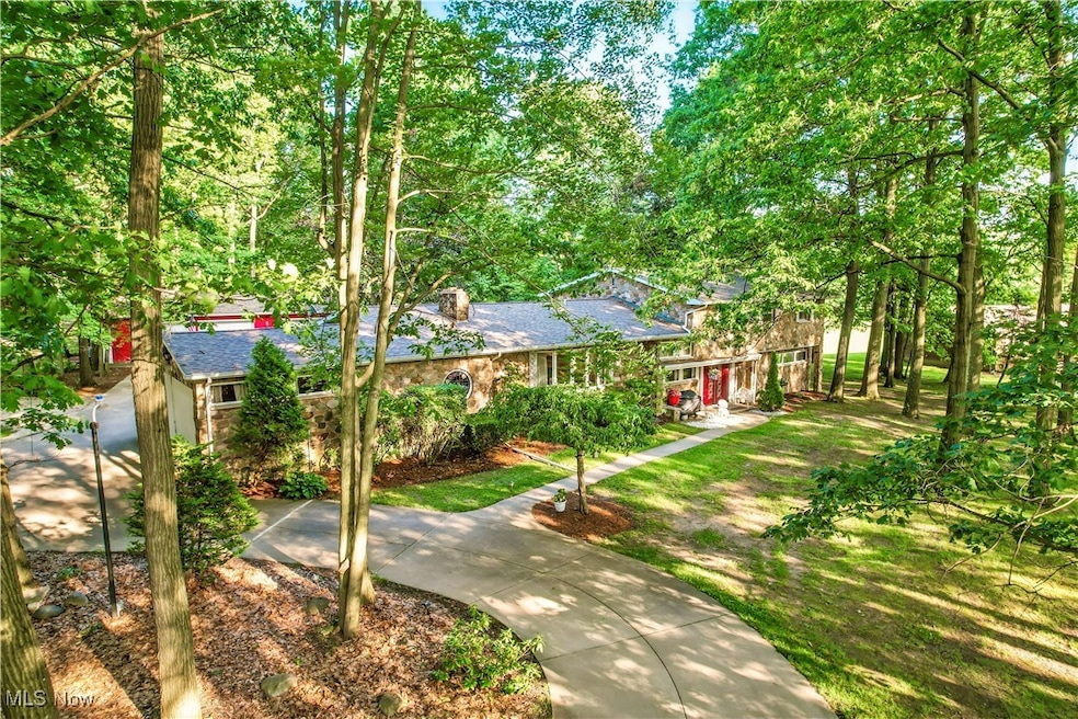 2717 Niles Vienna Rd, Niles, OH 44446 - photo 1