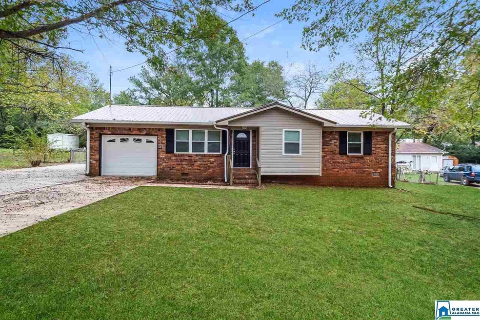 2213 Cynthia Dr, Birmingham, AL 35215 - photo 1