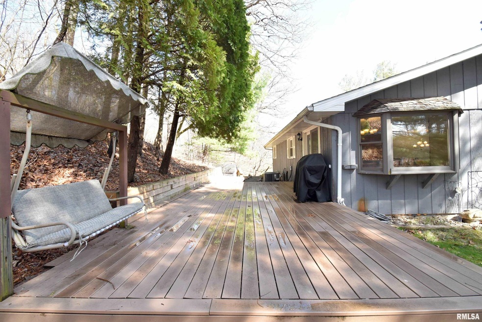 5721 N Koerner Rd, Peoria, IL 61615 - photo 1