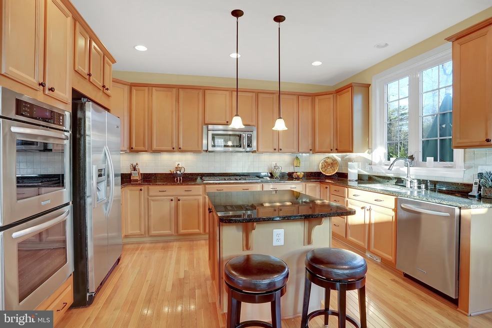 5587 Victory Loop, Manassas, VA 20112 - photo 1