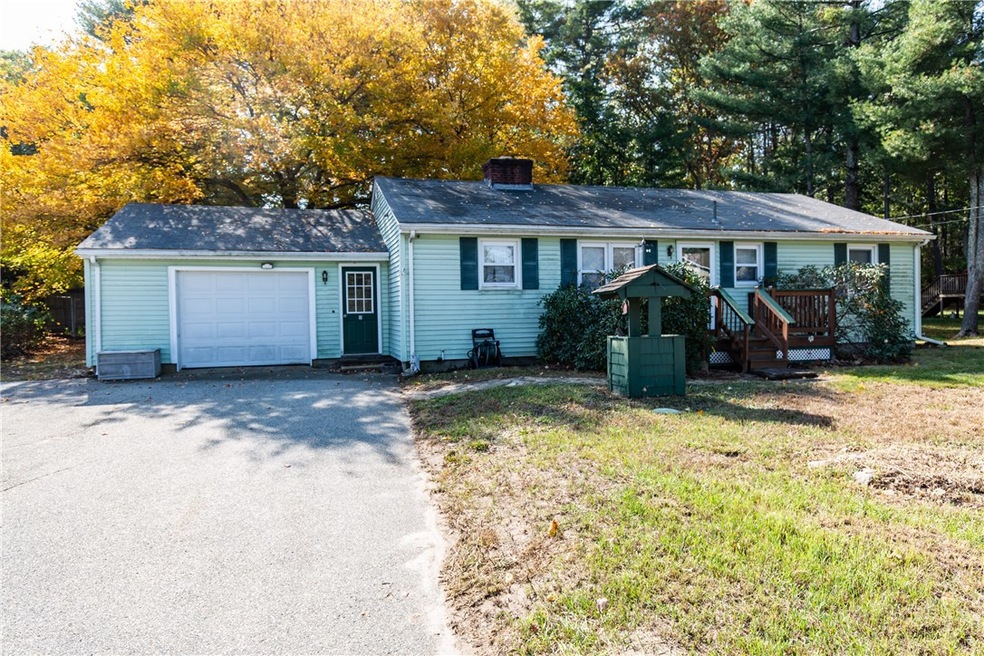 10 Eleanor Dr, Chepachet, RI 02814 - photo 1