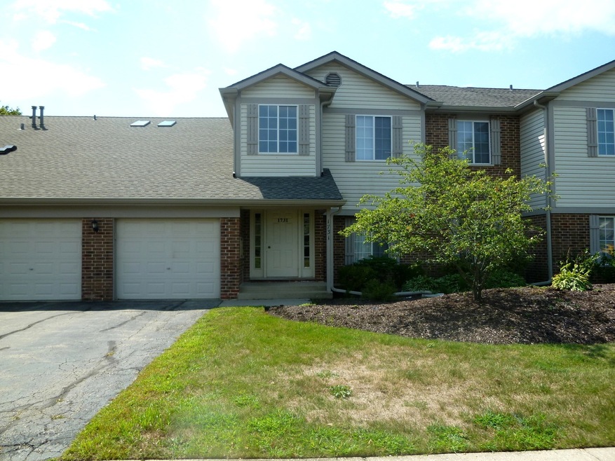 1731 Chesapeake Ln unit 1, Schaumburg, IL 60193 - photo 1