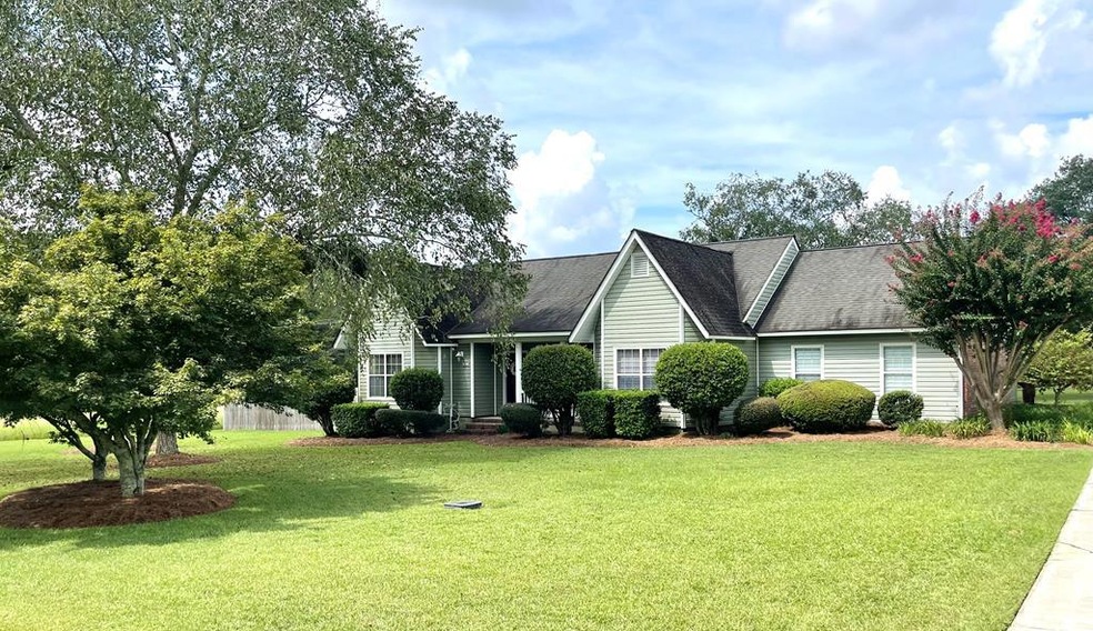 1017 Huntington Dr, Douglas, GA 31533 - photo 1