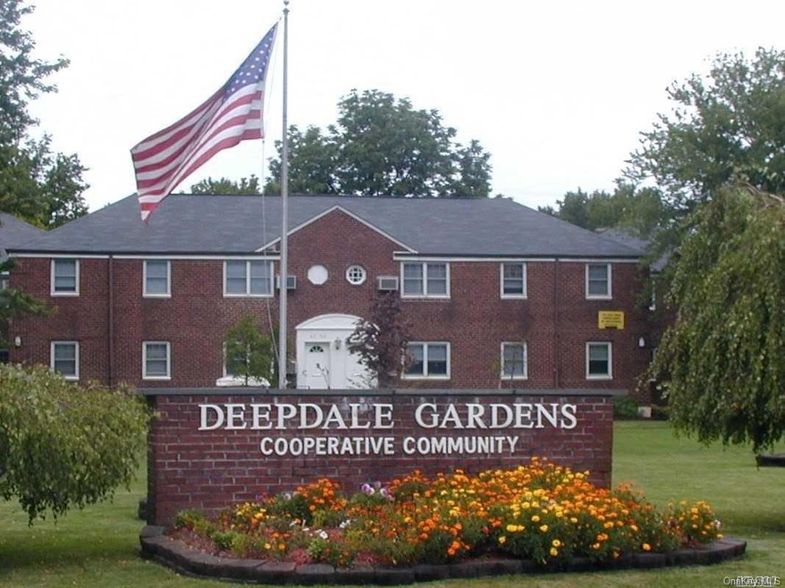 25203 60th Ave unit 107, Little Neck, NY 11362 - photo 1