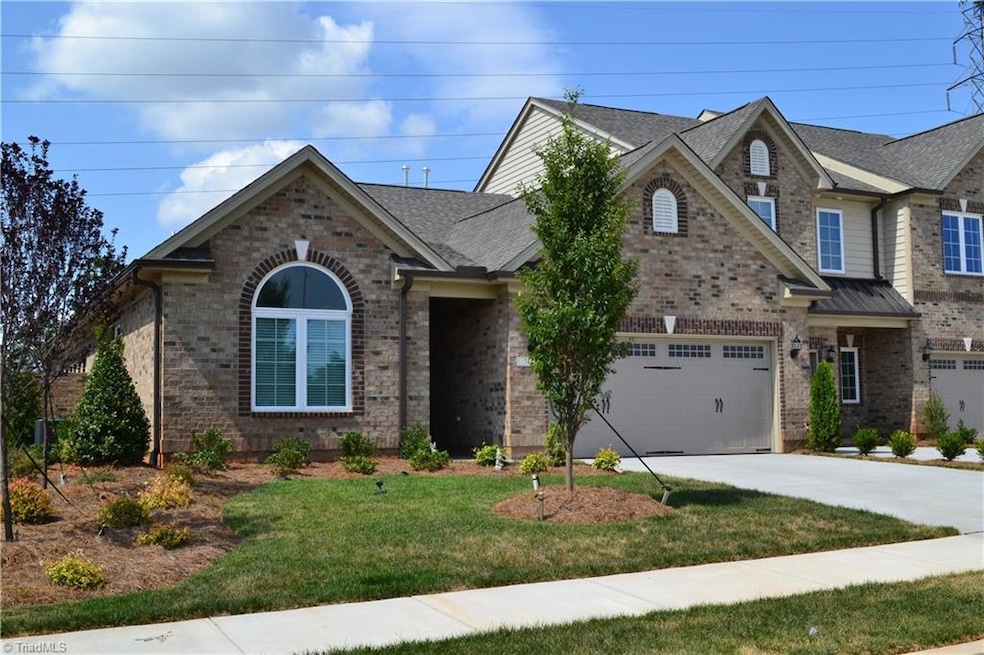 747 Piedmont Crossing Dr unit Lot 1, High Point, NC 27265 - photo 1