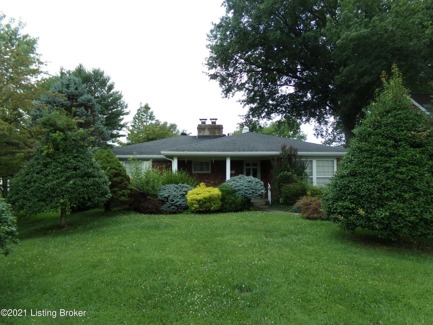 7806 Tip Top Ln, Louisville, KY 40219 - photo 1