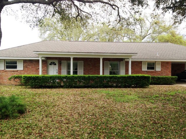 1901 Nancy Ave, Bay City, TX 77414 - photo 1