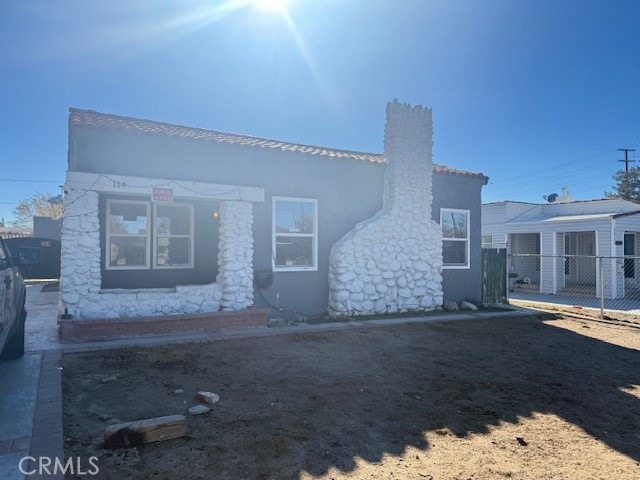 114 W Lancaster Blvd, Lancaster, CA 93534 - photo 1