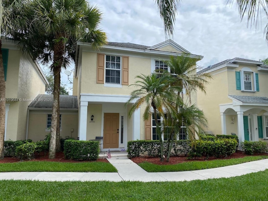 10931 Jewel Box Ln, Tamarac, FL 33321 - photo 1