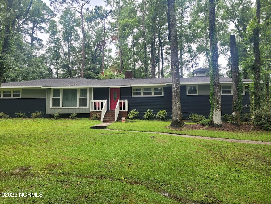 414 Country Club Dr, Jacksonville, NC 28546 - photo 1