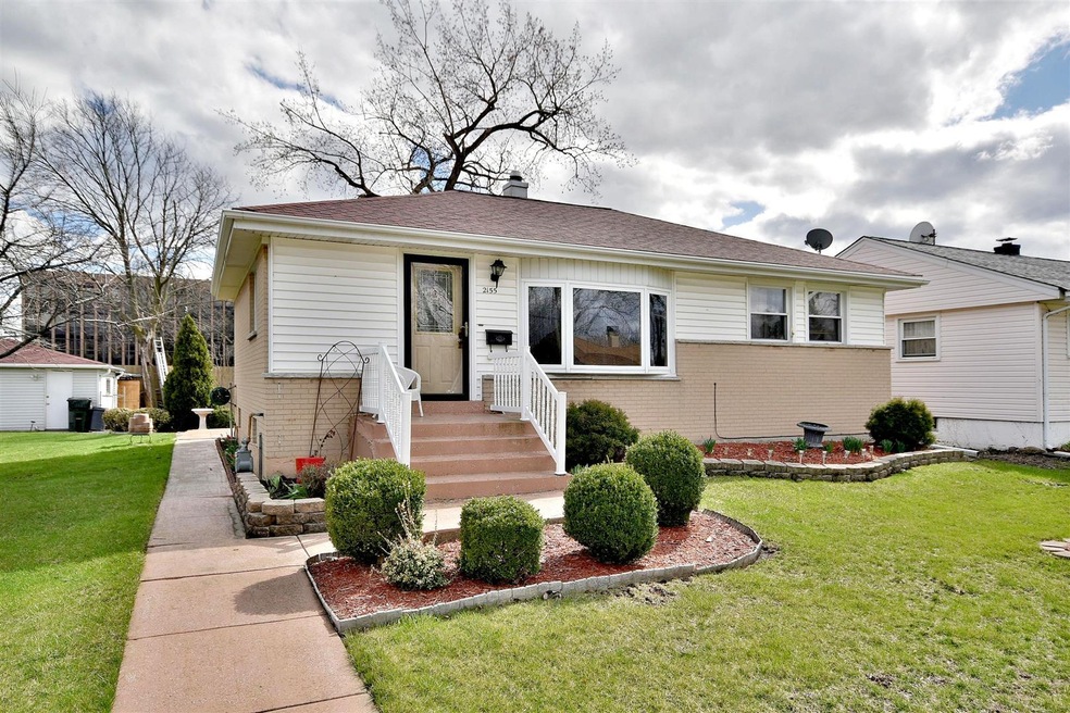2155 Chase Ave, Des Plaines, IL 60018 - photo 1