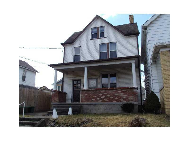 Exterior Front. Great Home in nice sidewalk neighb