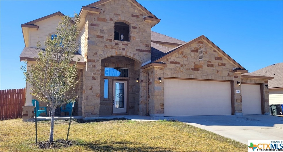 1209 Hogg Ct, Copperas Cove, TX 76522 - photo 1