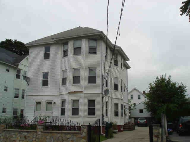 15 Palm St, Pawtucket, RI 02860 - photo 1