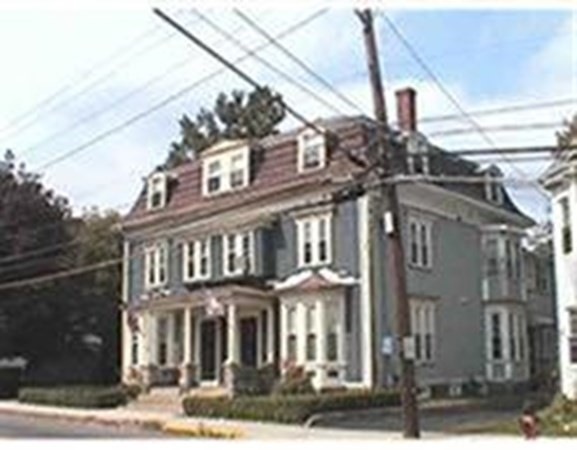 59 Pleasant St unit 4, Woburn, MA 01801 - photo 1