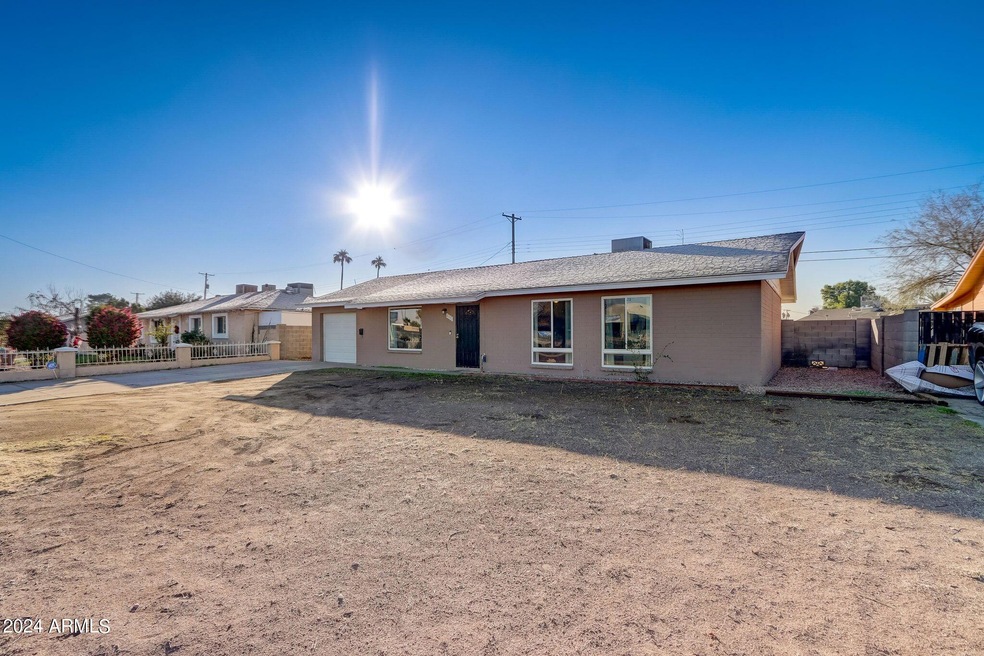 1-web-or-mls-W Osborn Rd-001
