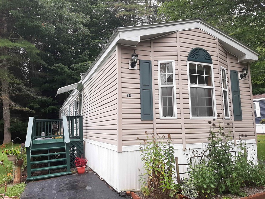 88 Fox Hill Ln, Center Conway, NH 03813 - photo 1