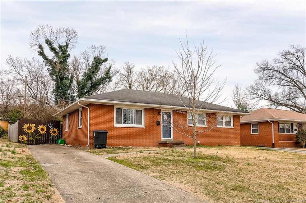 2606 W Robin Rd, New Albany, IN 47150 - photo 1