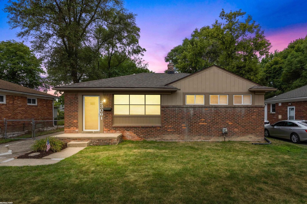 23061 Norwood St, Oak Park, MI 48237 - photo 1