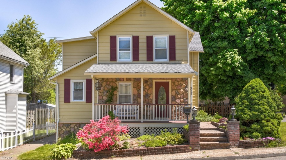 31 Palmer St, Landing, NJ 07850 - photo 1