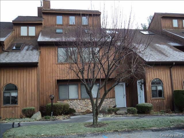 0 Scenic Ln unit 1104 ONEHM327613, Poughkeepsie City, NY 12603 - photo 1