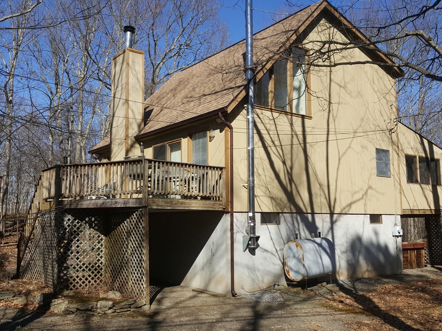 108 Crestview Ct, Hawley, PA 18428 - photo 1