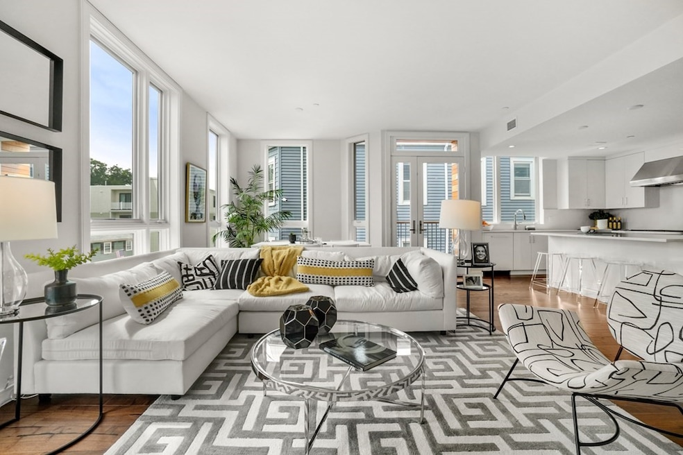 812 E 6th St unit 17, Boston, MA 02127 - photo 1