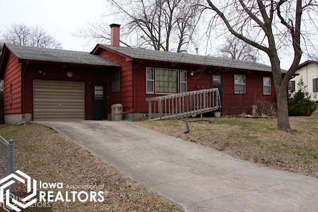 503 E 12th Street Place N, Newton, IA 50208 - photo 1