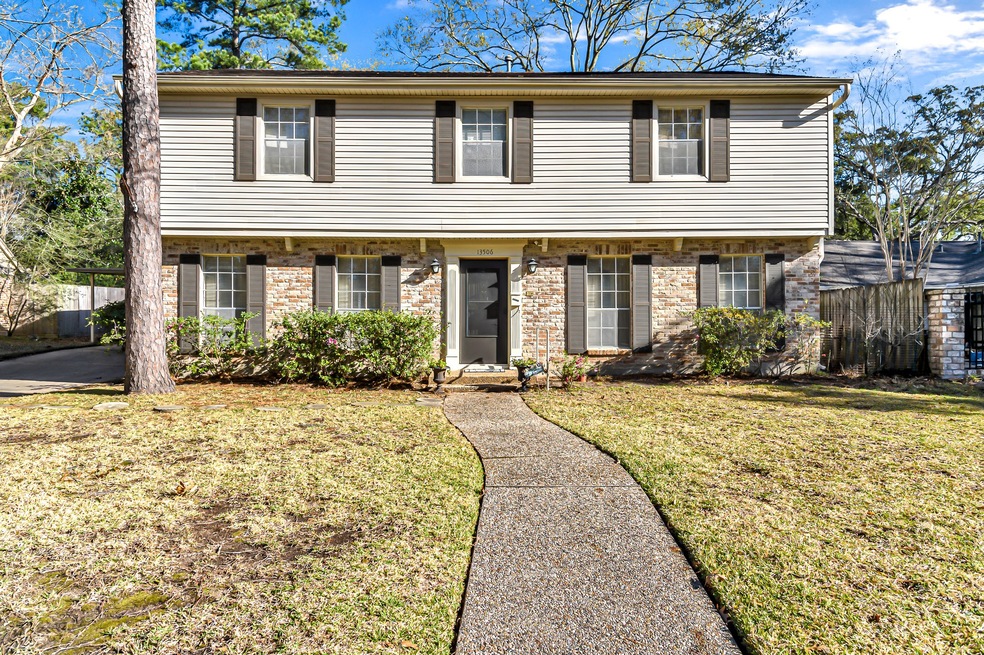 13506 Queensbury Ln, Houston, TX 77079 - photo 1