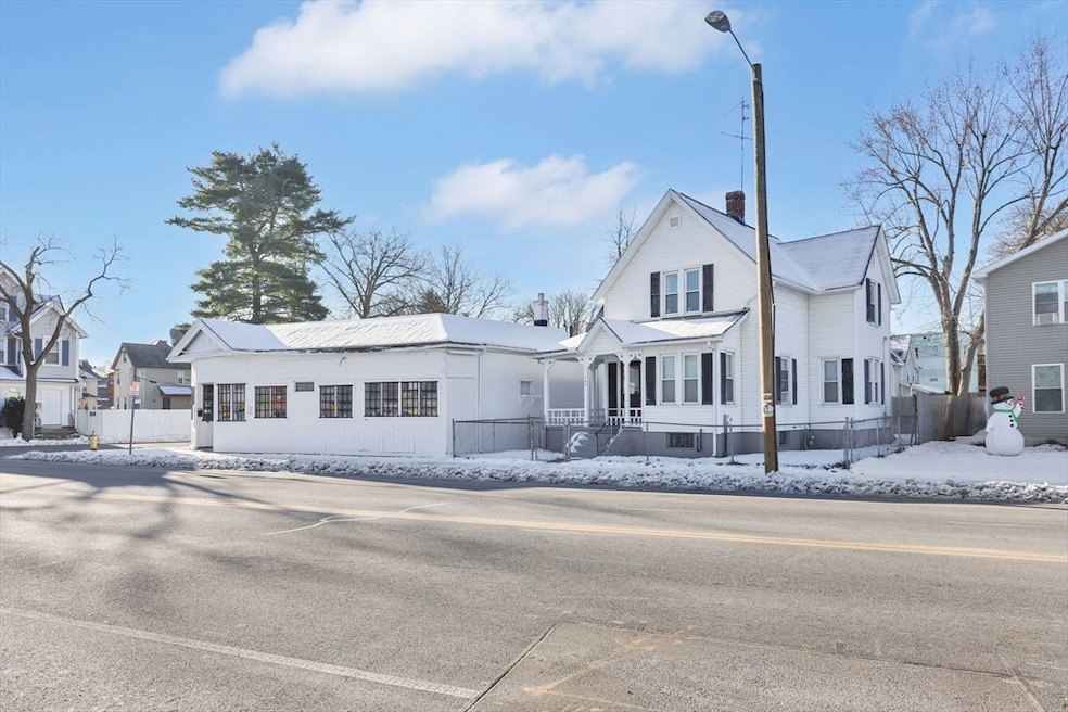 140-142 Dickinson St, Springfield, MA 01108 - photo 1