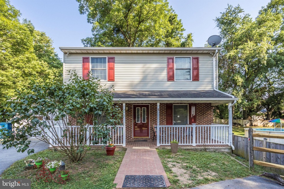 1931 Maplewood Dr, Hagerstown, MD 21740 - photo 1