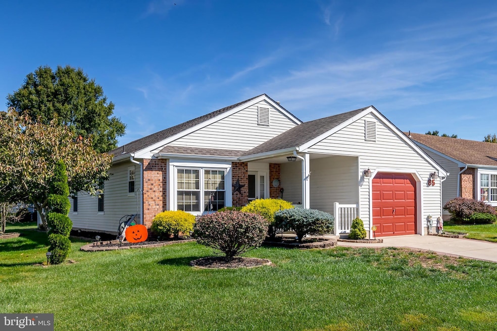 85 Knollwood Dr, Woodbury, NJ 08096 - photo 1