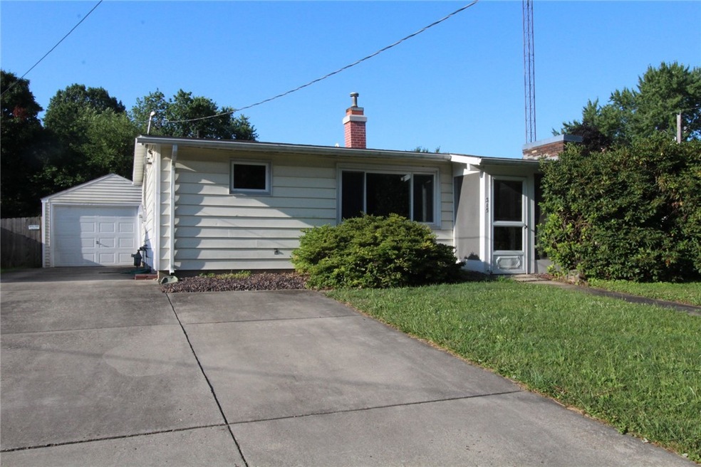 315 Stanley Ave, Mattoon, IL 61938 - photo 1