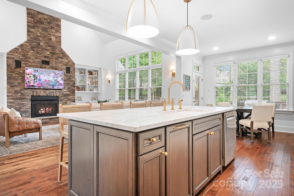 Under Contract $785,000