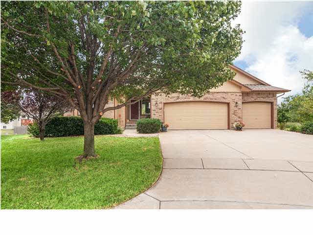 Welcome to 10519 E. Ayesbury Ct.