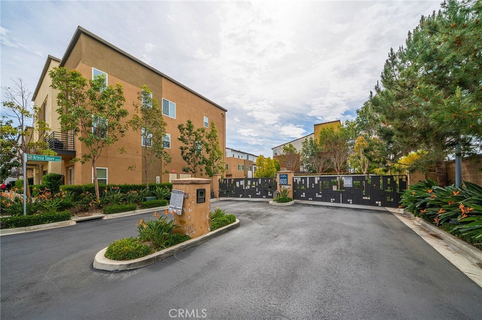 1568 W Artesia Square unit C, Gardena, CA 90248 - photo 1